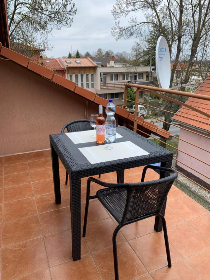 Indi Apartman Шиофок Экстерьер фото