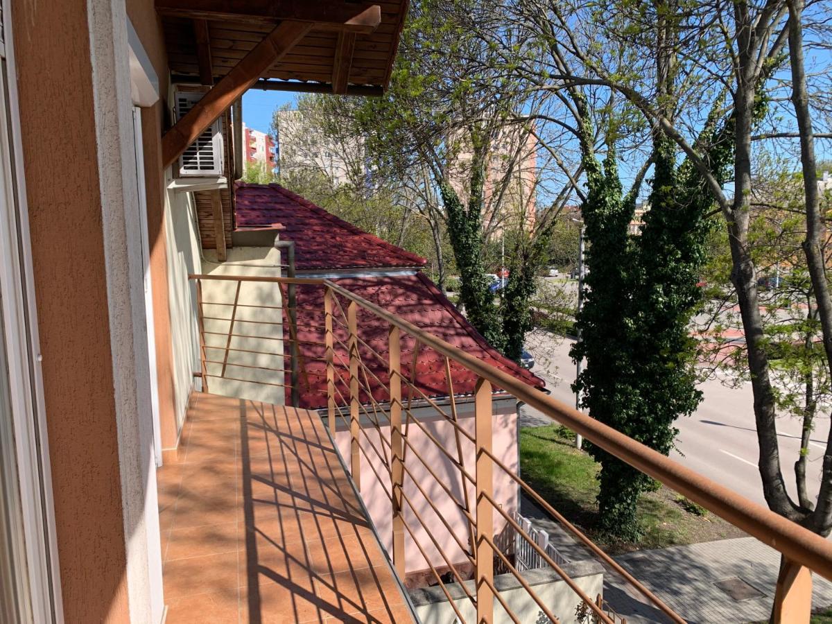 Indi Apartman Шиофок Экстерьер фото